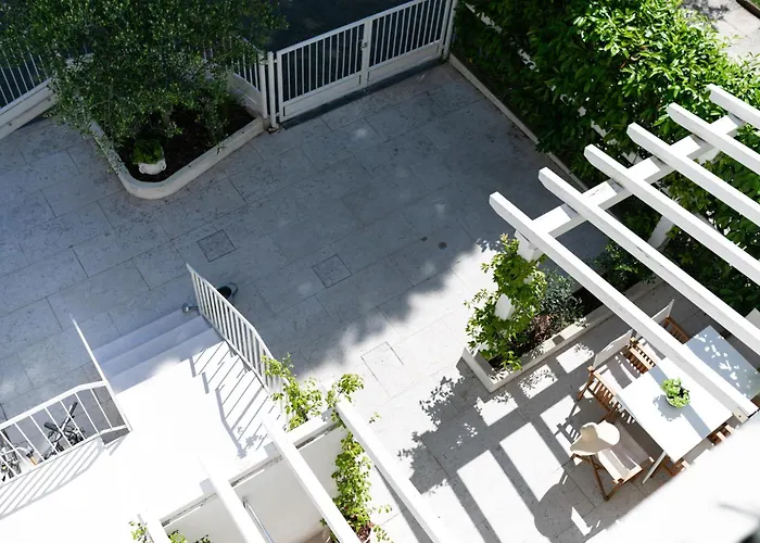 Semesterbostad Ebi Vacation - *